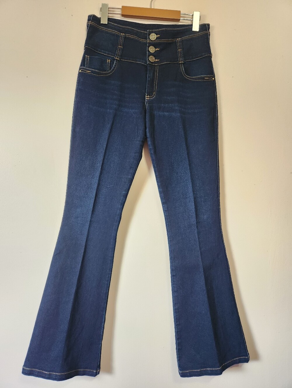 Monjeloco High Waist 3-Button Flare Jeans Levanta Cola Dark Wash Size 12 EUC